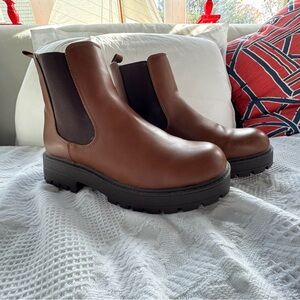 Brown Chelsea Boots